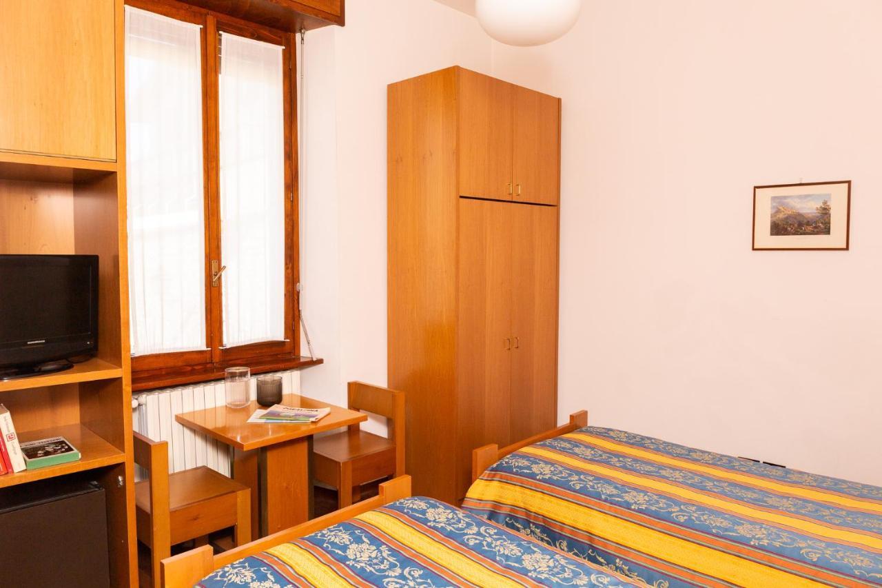 Albergo Sacro Monte Варезе Екстериор снимка