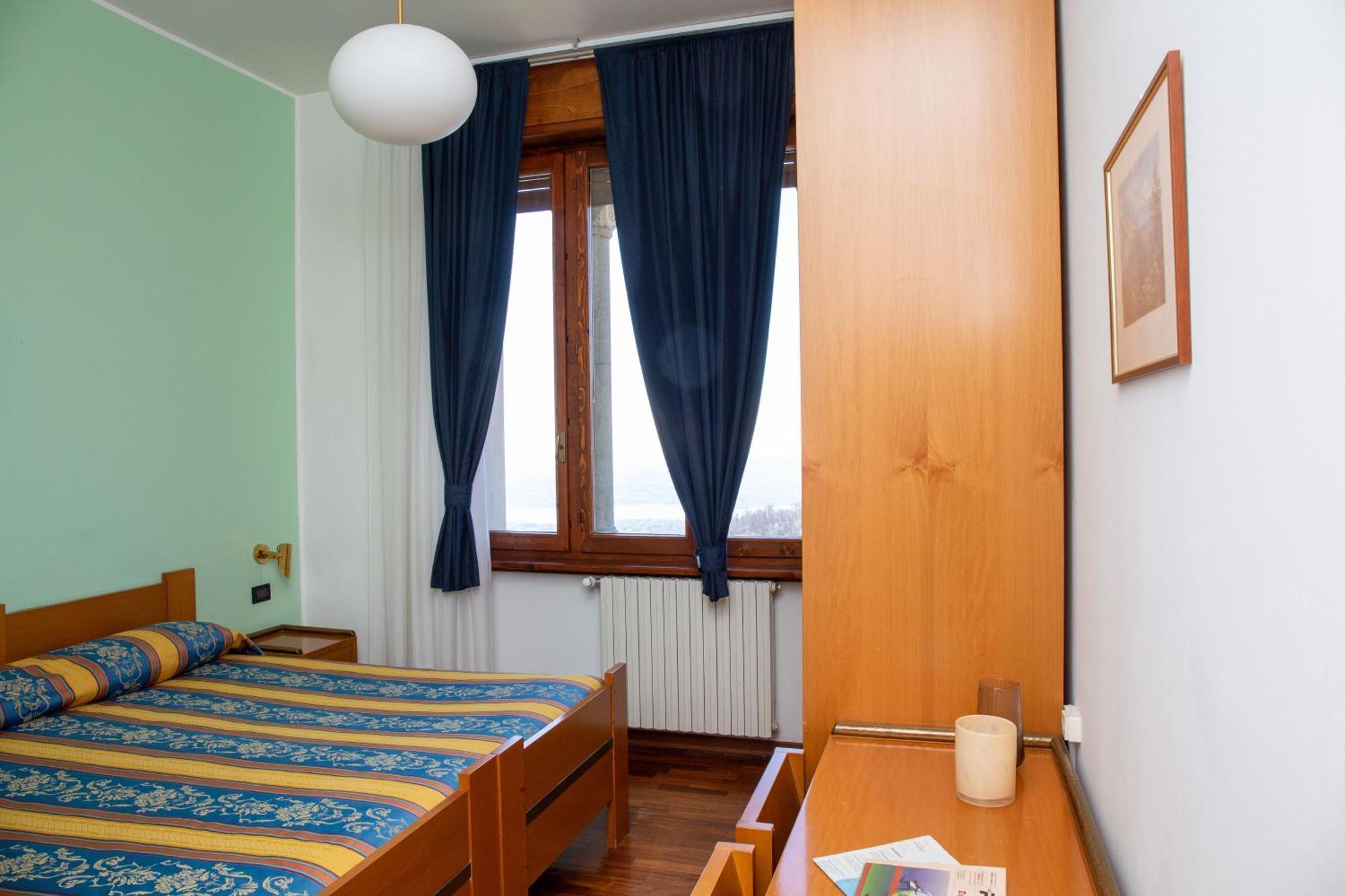 Albergo Sacro Monte Варезе Екстериор снимка
