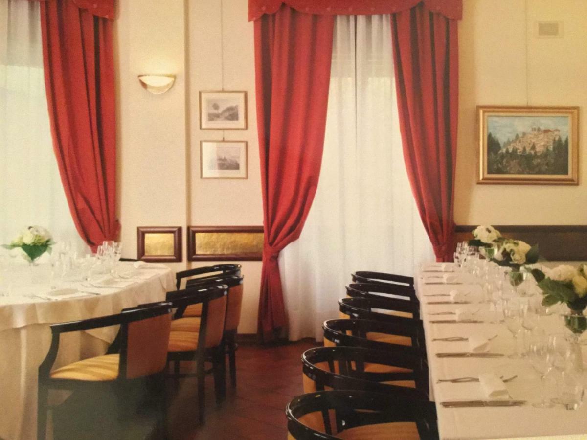 Albergo Sacro Monte Варезе Екстериор снимка